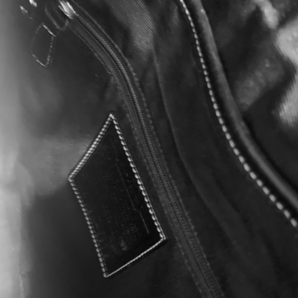 COACH Vintage Soho Signature
Monogram Canvas and Leather Bag, black and gray - Picture 10 of 14